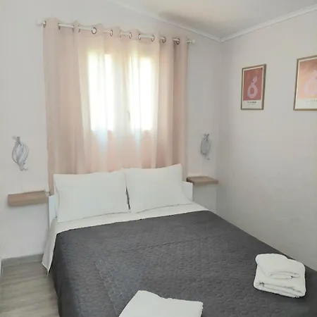 Thanos Corfu * Agioi Deka (Corfu)